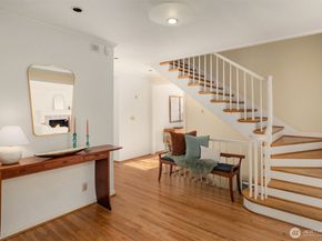 3925 NE Surber Drive, Seattle WA 98105