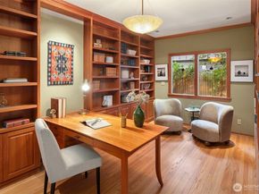 3925 NE Surber Drive, Seattle WA 98105