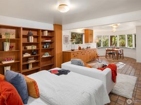 3925 NE Surber Drive, Seattle WA 98105