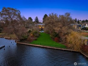 3925 NE Surber Drive, Seattle WA 98105