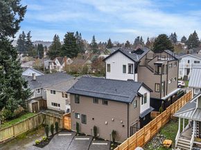 7336 27th Avenue NW B, Seattle WA 98117