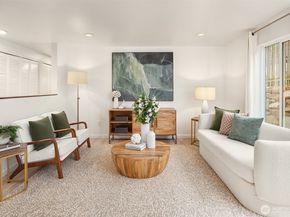 3661 Phinney Avenue N 109, Seattle WA 98103