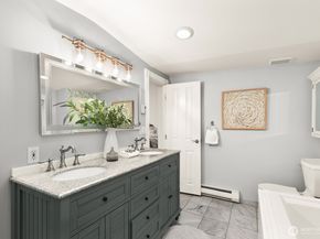 2568 28th Avenue W, Seattle WA 98199