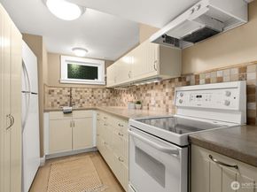 2568 28th Avenue W, Seattle WA 98199