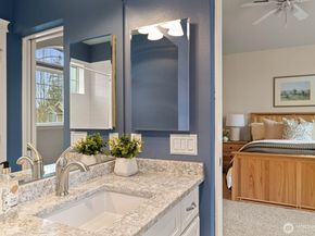 4325 Issaquah Pine Lake Road SE 703, Sammamish WA 98075