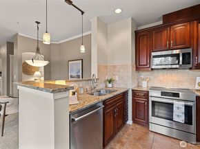 4325 Issaquah Pine Lake Road SE 703, Sammamish WA 98075