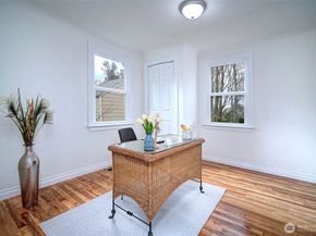 10633 21st Avenue SW, Seattle WA 98146