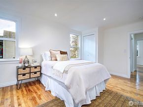 10633 21st Avenue SW, Seattle WA 98146