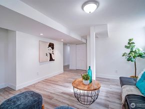 10633 21st Avenue SW, Seattle WA 98146