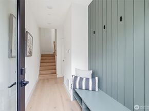 2016 Fairview Avenue E C, Seattle WA 98102