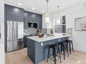 2016 Fairview Avenue E C, Seattle WA 98102