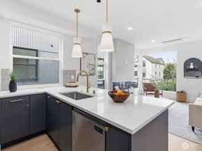 2016 Fairview Avenue E C, Seattle WA 98102