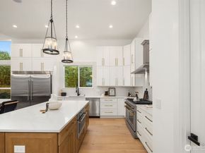 5539 116th Avenue NE, Kirkland WA 98033