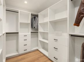 5539 116th Avenue NE, Kirkland WA 98033