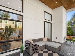 5539 116th Avenue NE, Kirkland WA 98033