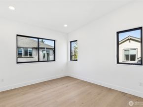 3695 122nd Avenue SE, Bellevue WA 98006