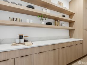 3695 122nd Avenue SE, Bellevue WA 98006