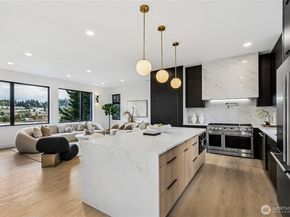3695 122nd Avenue SE, Bellevue WA 98006