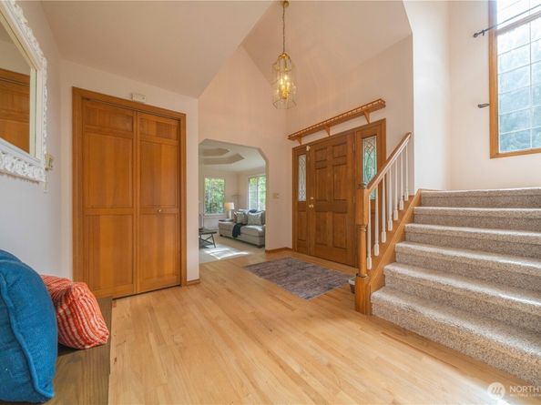 18118 236th Avenue NE, Woodinville WA 98077