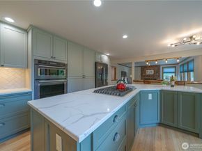 18118 236th Avenue NE, Woodinville WA 98077