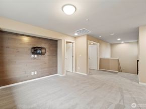 27803 105th Avenue SE, Kent WA 98030