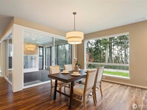 27803 105th Avenue SE, Kent WA 98030