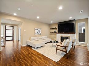 27803 105th Avenue SE, Kent WA 98030