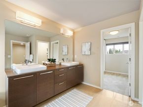 27803 105th Avenue SE, Kent WA 98030