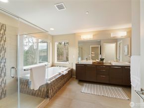 27803 105th Avenue SE, Kent WA 98030