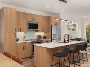 223 NE 75th Street, Seattle WA 98115