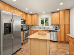 18460 NE Woodinville Duvall Place, Woodinville WA 98077