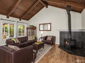 18460 NE Woodinville Duvall Place, Woodinville WA 98077