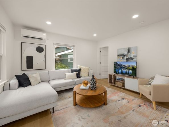 14321 Interlake Avenue N A, Seattle WA 98133