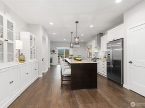 992 Sunrise Place SW N1, Issaquah WA 98027