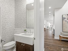 807 8th Avenue S, Kirkland WA 98033