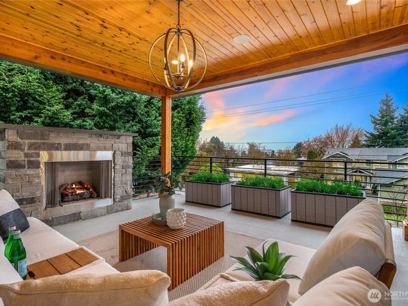 807 8th Avenue S, Kirkland WA 98033