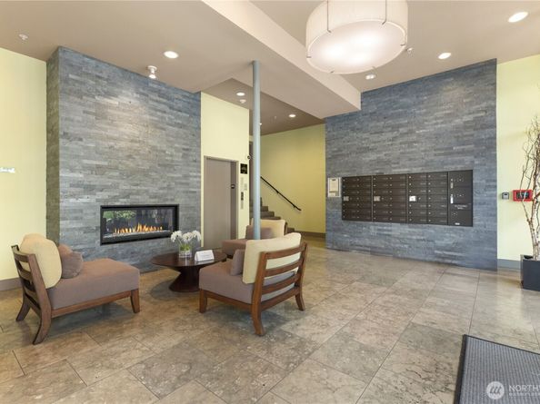 511 100th Avenue NE 109, Bellevue WA 98004