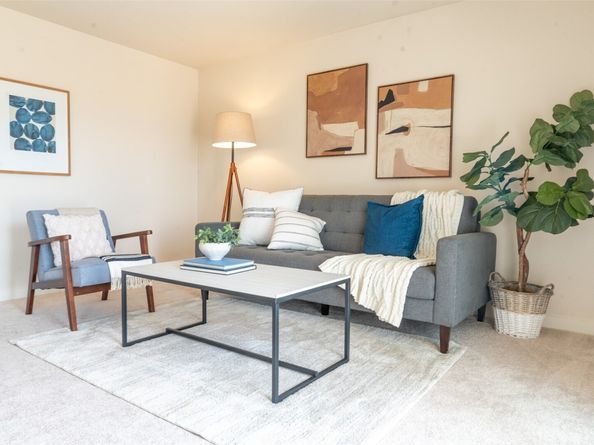 10744 Greenwood Avenue N 302, Seattle WA 98133