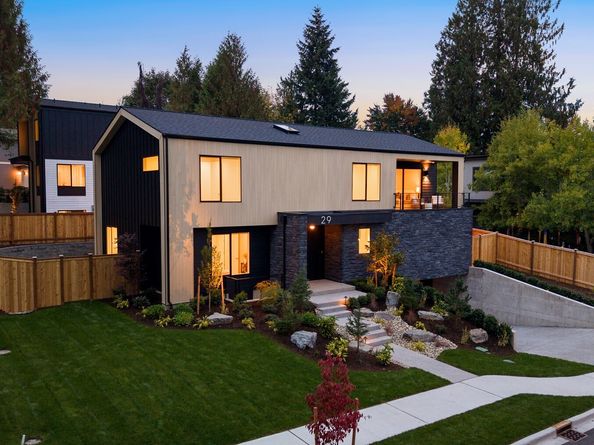 29 20th Avenue, Kirkland WA 98033
