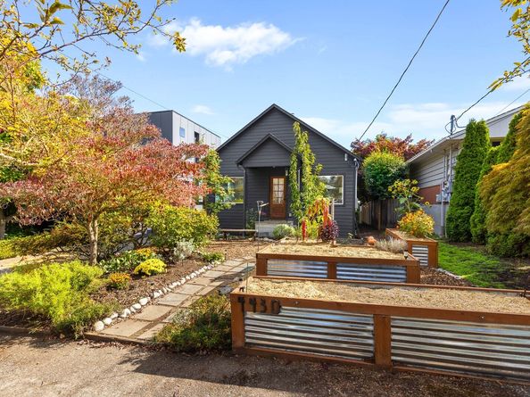 4430 29th Avenue W, Seattle WA 98199