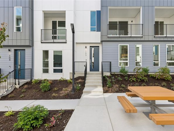 12255 138th Place NE 1703, Redmond WA 98052