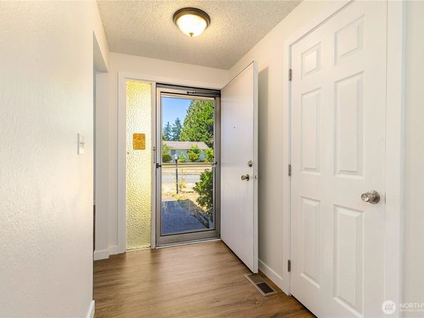 17114 130th Avenue SE, Renton WA 98058