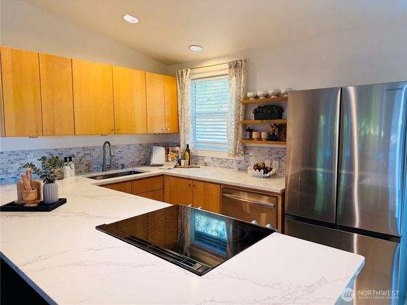 1574 NE Park View Drive 6, Bainbridge Island WA 98110