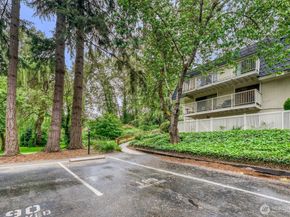 9900 NE 124th Street 1306, Kirkland WA 98034