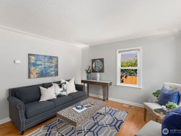 8111 10th Avenue S, Seattle WA 98108
