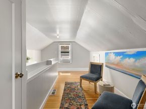 8111 10th Avenue S, Seattle WA 98108
