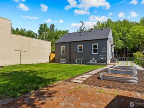 8111 10th Avenue S, Seattle WA 98108
