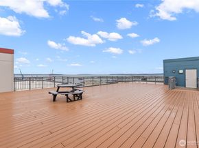 2818 Grand Avenue B401, Everett WA 98201