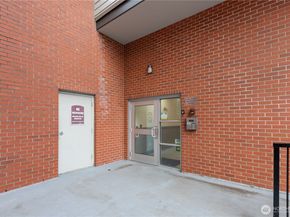 2818 Grand Avenue B401, Everett WA 98201