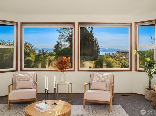 928 Mountain Lane, Edmonds WA 98020